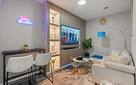 Meriweather - Calgary Breathtaking 1-Bedroom Apartment